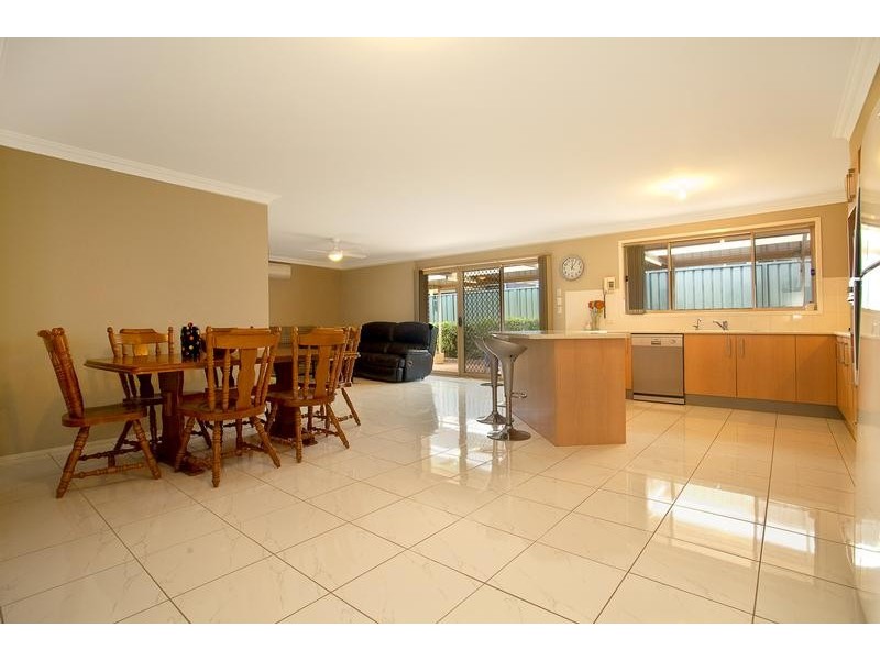 87 The Lakes Drive, Glenmore Park NSW 2745