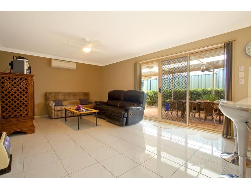 87 The Lakes Drive, Glenmore Park NSW 2745