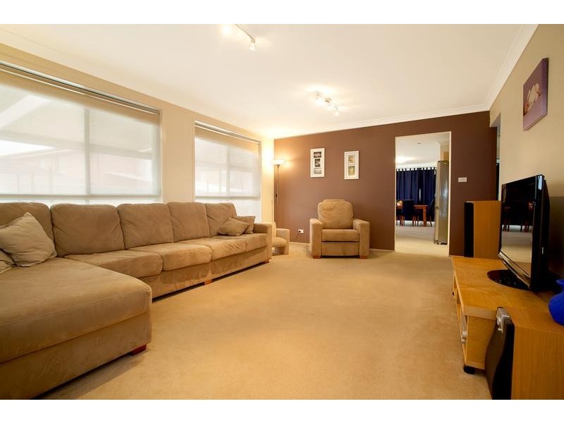 21 Wittama Drive, Glenmore Park NSW 2745