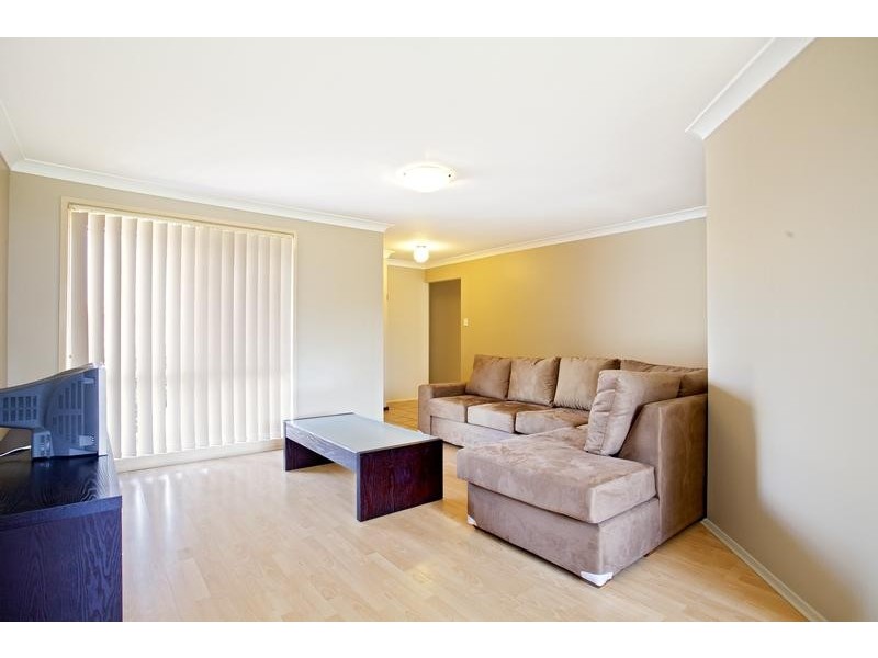 6 Castlerock Avenue, Glenmore Park NSW 2745