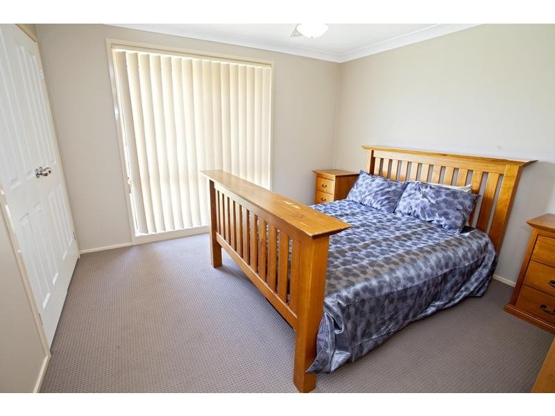 6 Castlerock Avenue, Glenmore Park NSW 2745