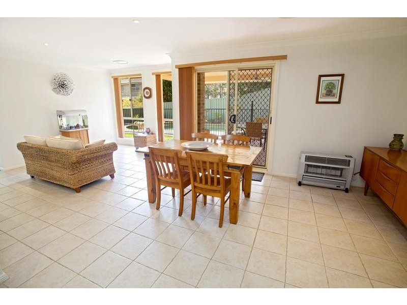 106 Glengarry Drive, Glenmore Park NSW 2745