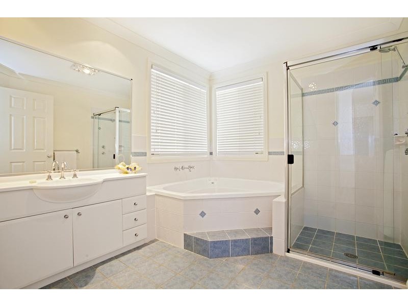 106 Glengarry Drive, Glenmore Park NSW 2745