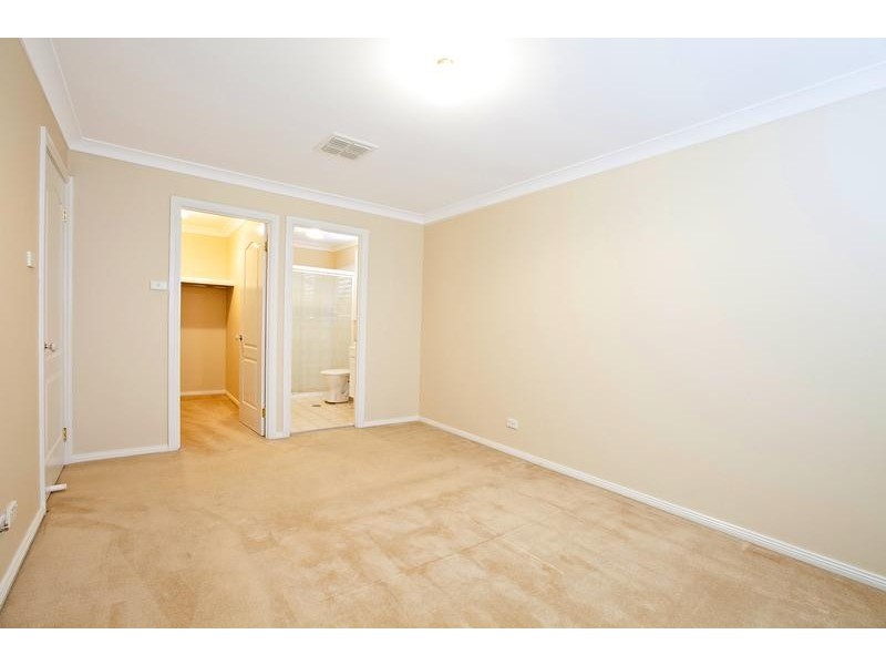 18 Wattlebird Crescent, Glenmore Park NSW 2745