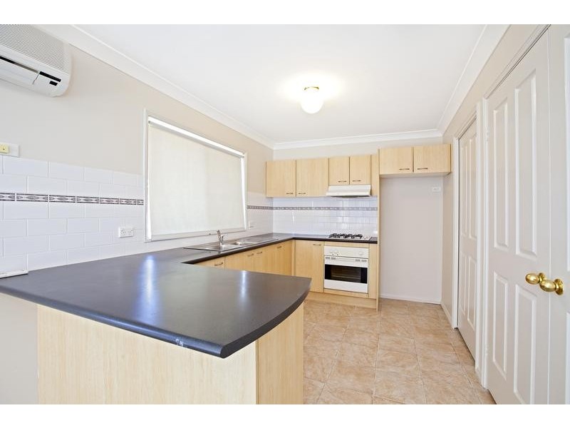 8/1 Dutton Place, Glenmore Park NSW 2745
