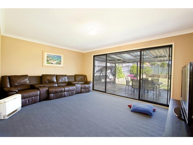 6 Coolabah Crescent, Glenmore Park NSW 2745