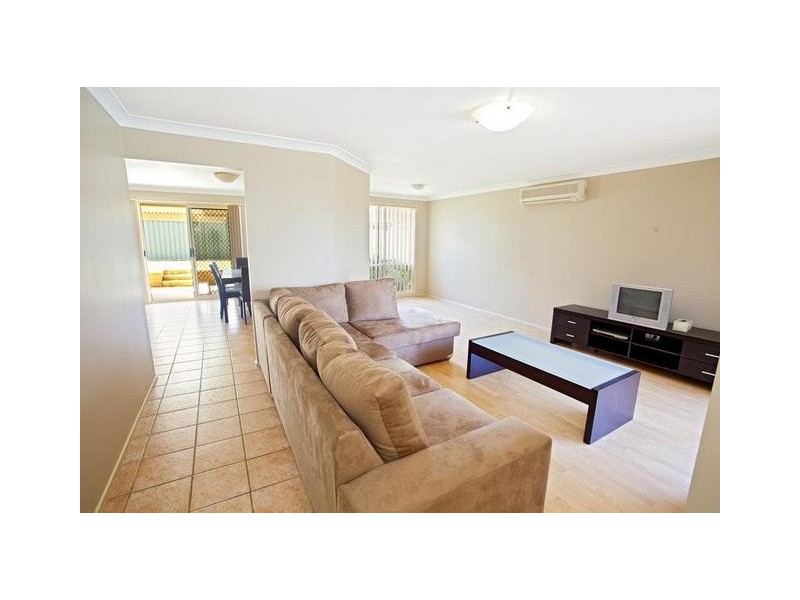 6 Castlerock Avenue, Glenmore Park NSW 2745