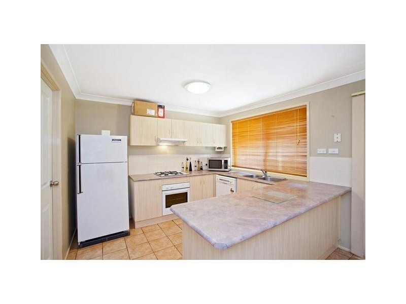 6 Castlerock Avenue, Glenmore Park NSW 2745