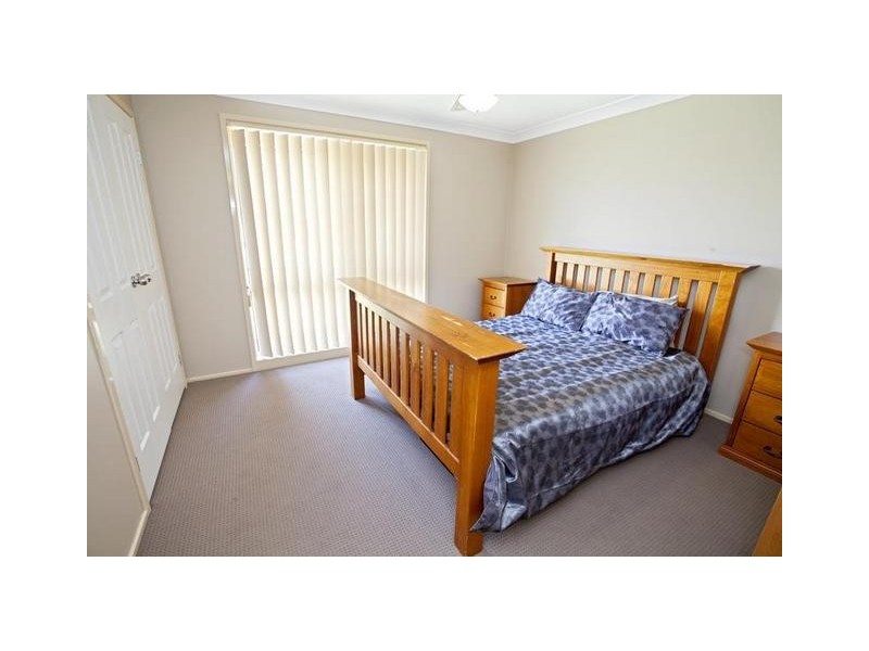 6 Castlerock Avenue, Glenmore Park NSW 2745