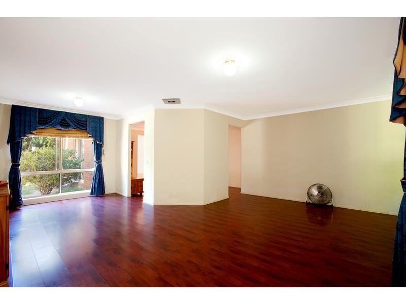 23 Gleneagles Way, Glenmore Park NSW 2745
