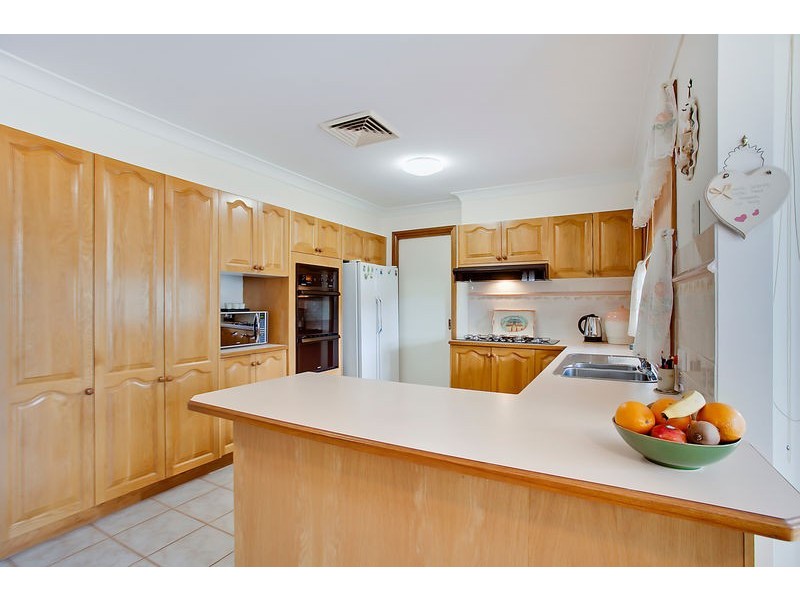 10 Cartwright Close, Glenmore Park NSW 2745