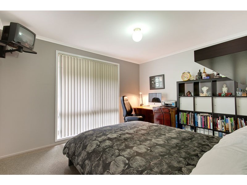 17 Allison Drive, Glenmore Park NSW 2745