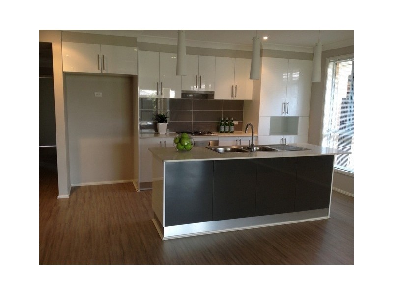 21 Foothills Terrace, Glenmore Park NSW 2745