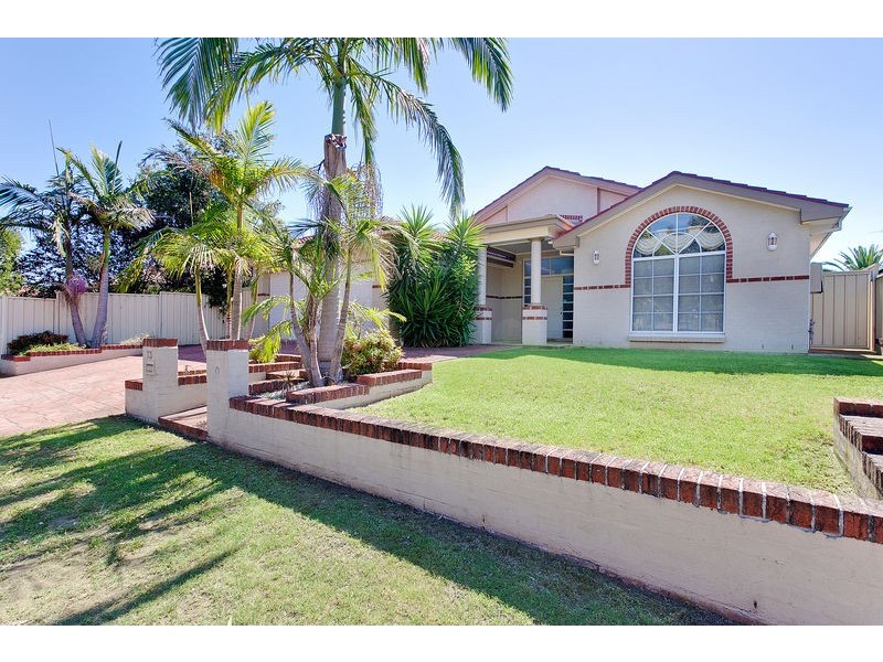 73 Surveyors Creek Road, Glenmore Park NSW 2745
