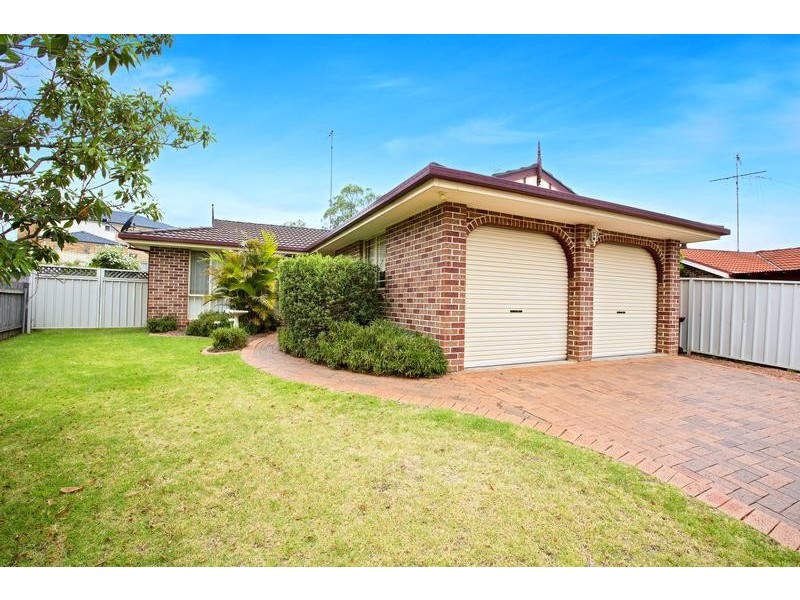 5 Harwood Circuit, Glenmore Park NSW 2745