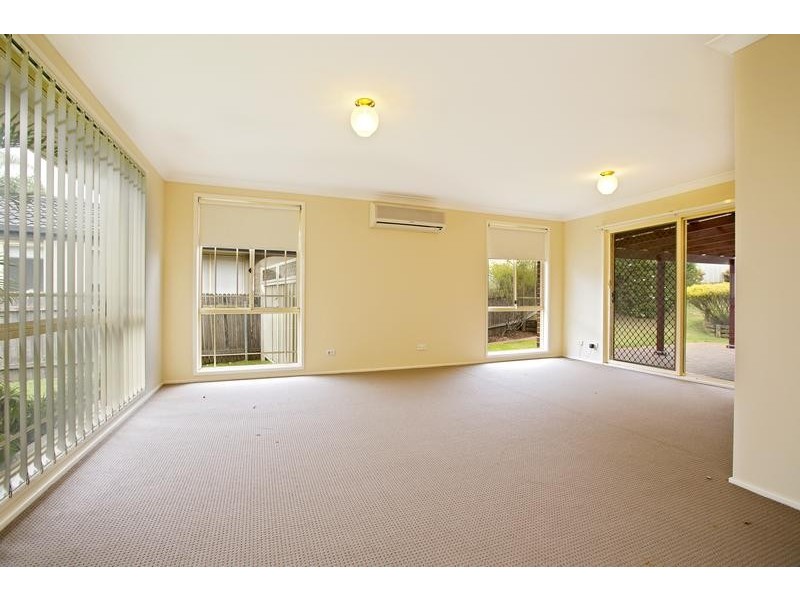 5 Harwood Circuit, Glenmore Park NSW 2745