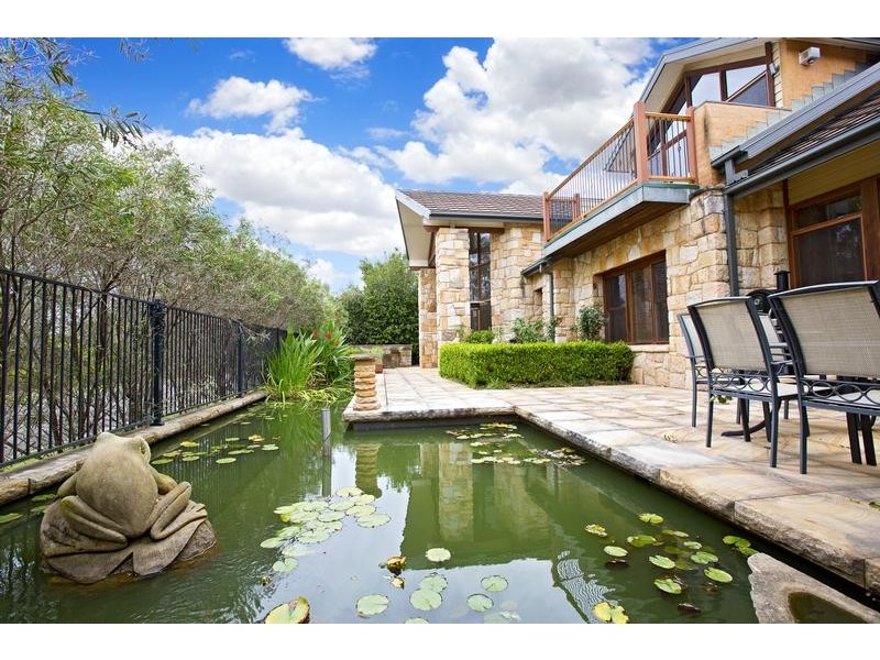 2 Cascade Avenue, Glenmore Park NSW 2745