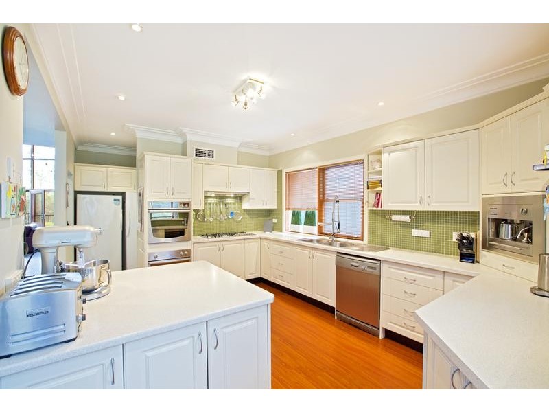 2 Cascade Avenue, Glenmore Park NSW 2745