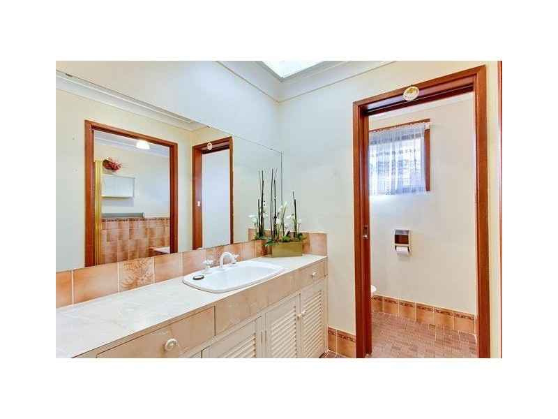 1 Tea Tree Glen, Jamisontown NSW 2750