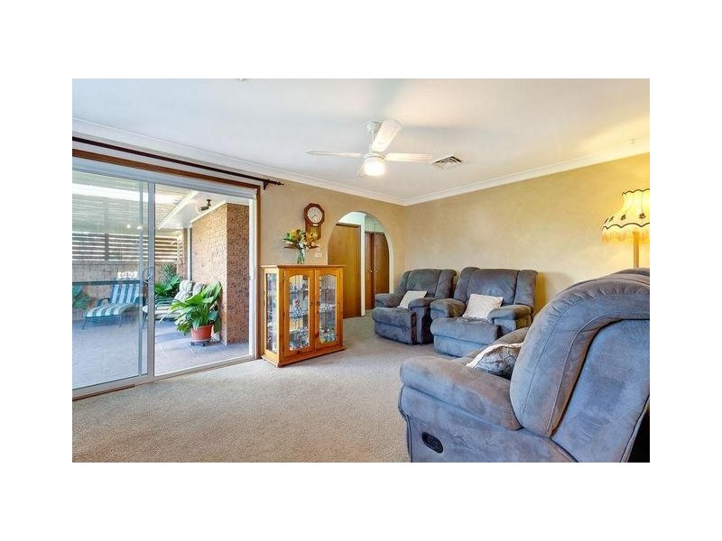 1 Tea Tree Glen, Jamisontown NSW 2750