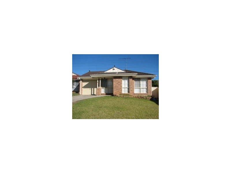 18 Ferntree Close, Glenmore Park NSW 2745
