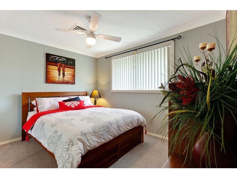 20 Langley Avenue, Glenmore Park NSW 2745