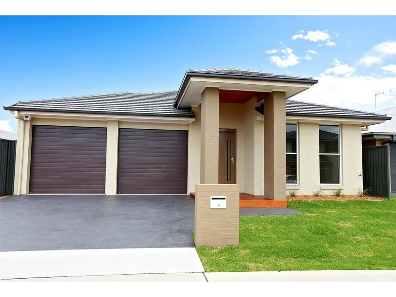 9 Oriri Street, Glenmore Park NSW 2745