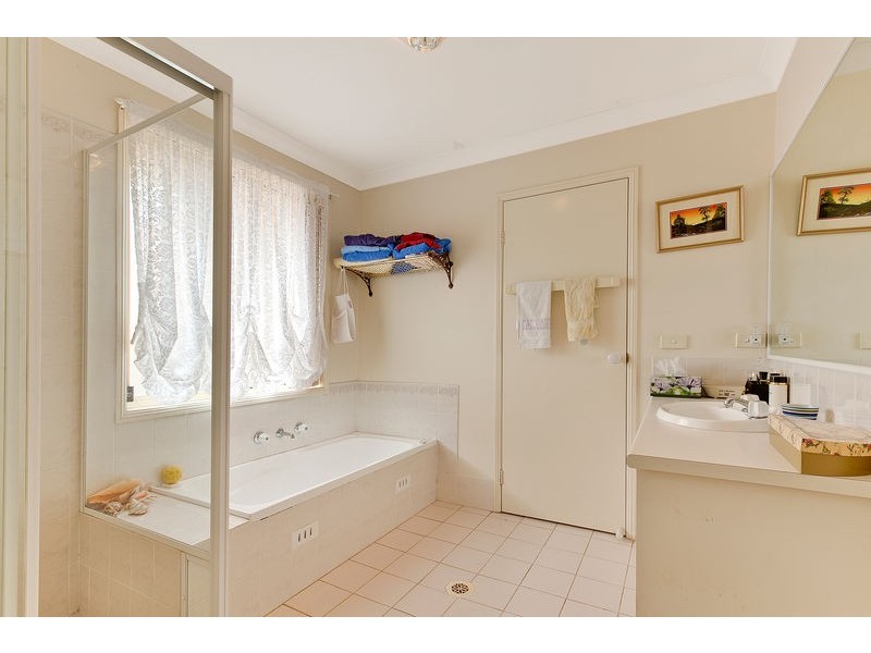 7 Bluewren Close, Glenmore Park NSW 2745