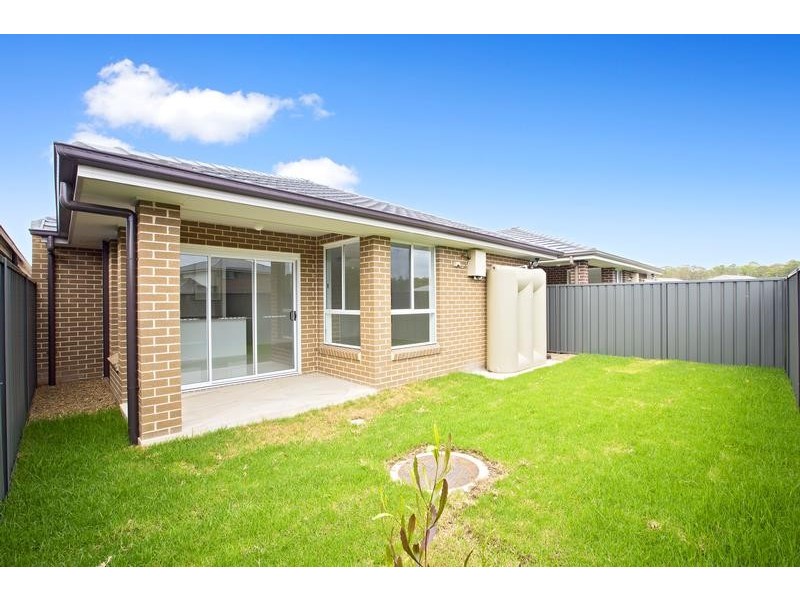 7 Horti Street, Glenmore Park NSW 2745