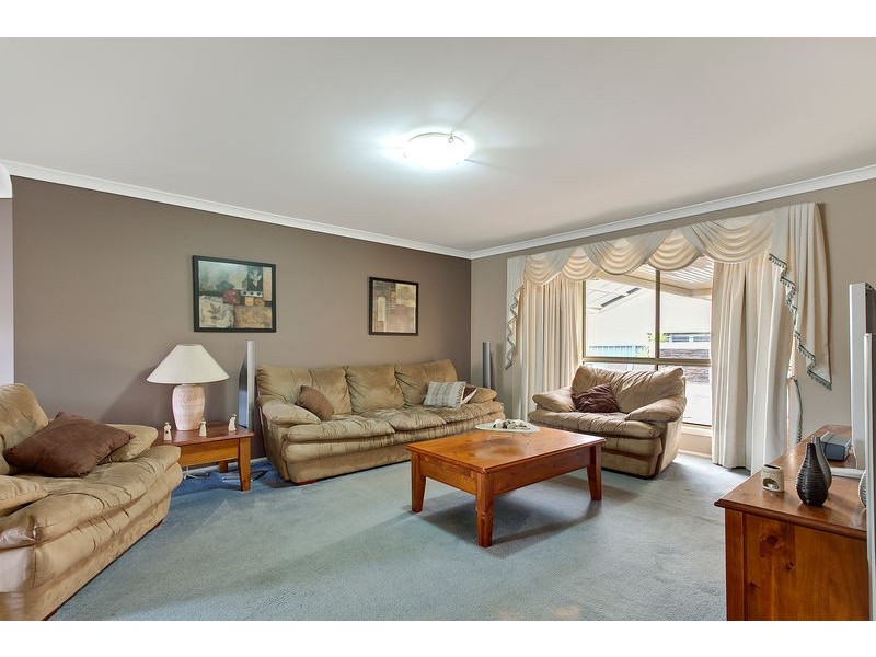 43 Saddler Way, Glenmore Park NSW 2745