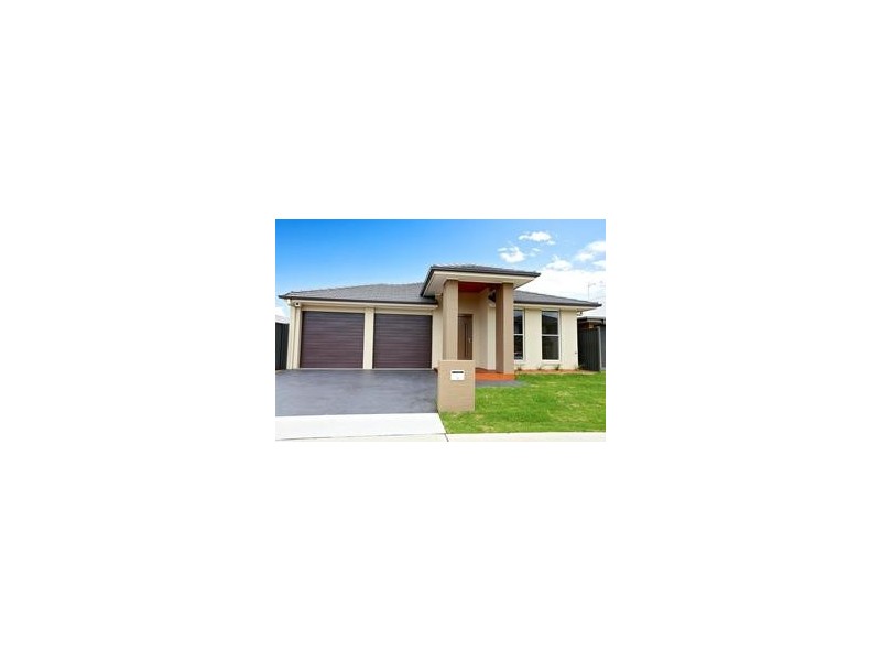 9 Oriri Street, Glenmore Park NSW 2745