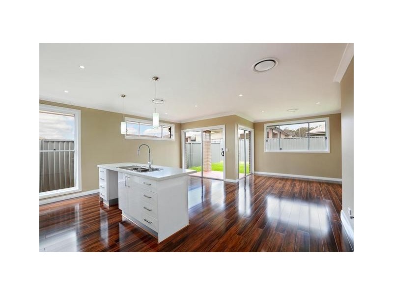 9 Oriri Street, Glenmore Park NSW 2745