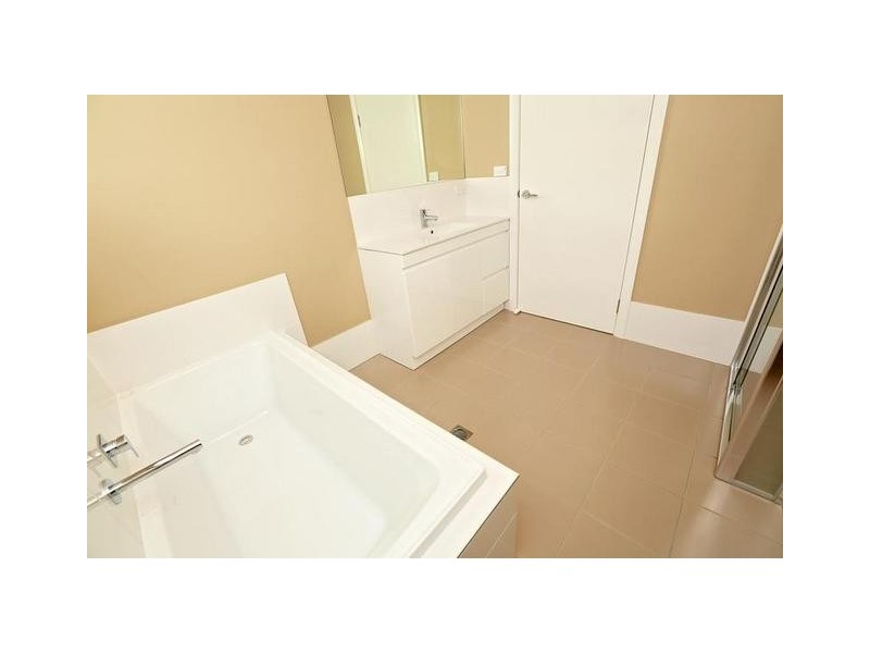 9 Oriri Street, Glenmore Park NSW 2745