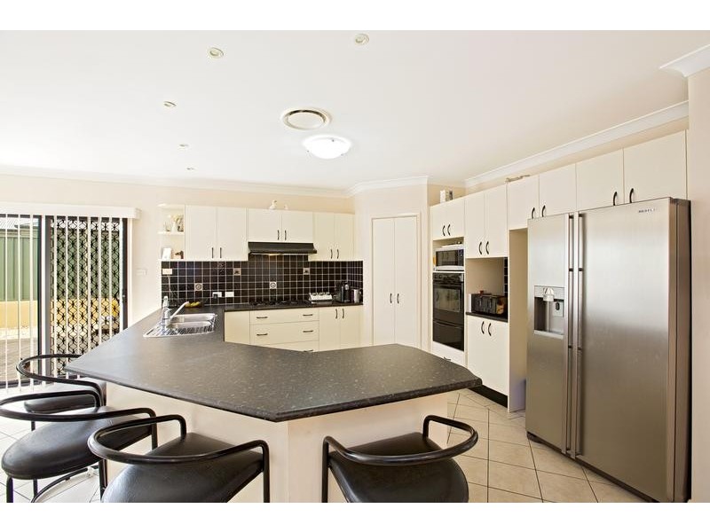17 Branksome Way, Glenmore Park NSW 2745