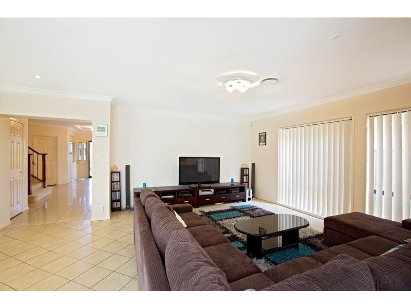 17 Branksome Way, Glenmore Park NSW 2745