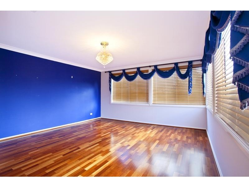 20 Wattlebird Crescent, Glenmore Park NSW 2745