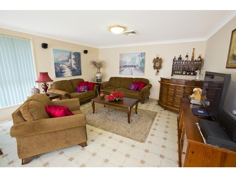 7 Wisteria Close, Glenmore Park NSW 2745