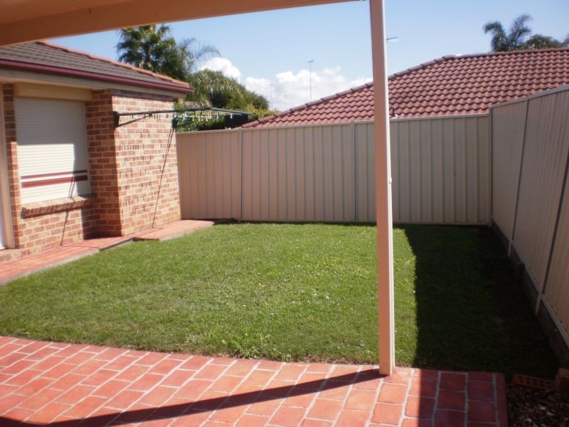 1 Woodlands Drive, Glenmore Park NSW 2745