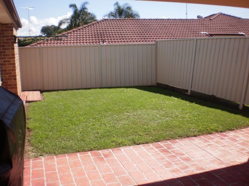 1 Woodlands Drive, Glenmore Park NSW 2745