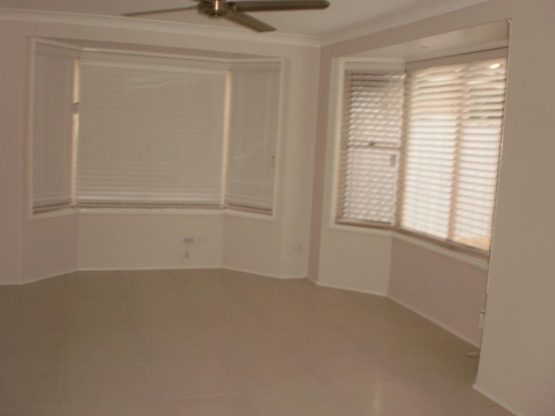 22 Oriole Street, Glenmore Park NSW 2745