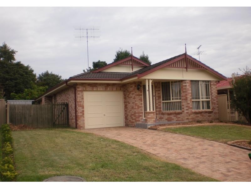 10 Harwood Circuit, Glenmore Park NSW 2745