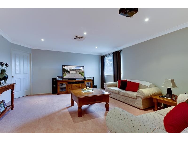 6 Merion Court, Glenmore Park NSW 2745