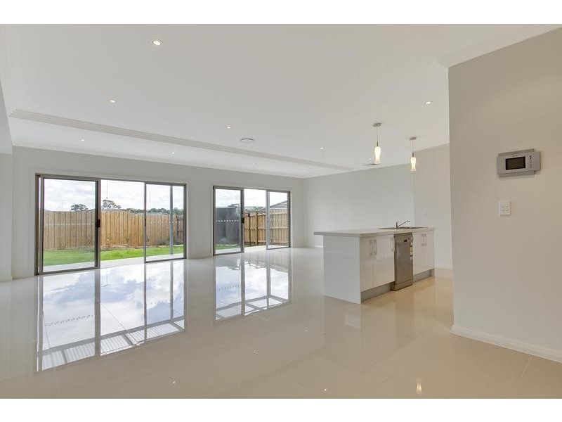 2/24 Rosecrea Court, Glenmore Park NSW 2745