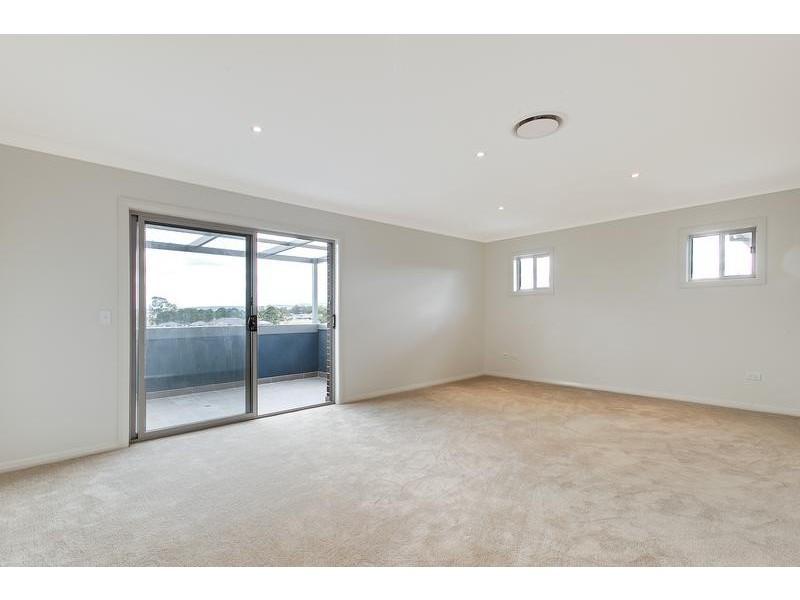 2/24 Rosecrea Court, Glenmore Park NSW 2745