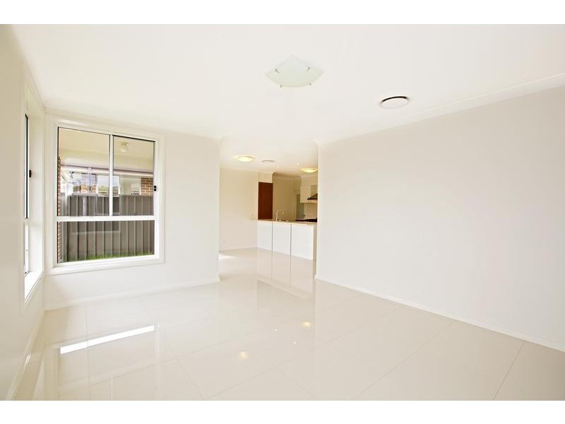 9 Horti Street, Glenmore Park NSW 2745