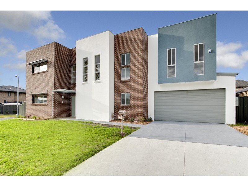 1/24 Foothills Terrace, Glenmore Park NSW 2745