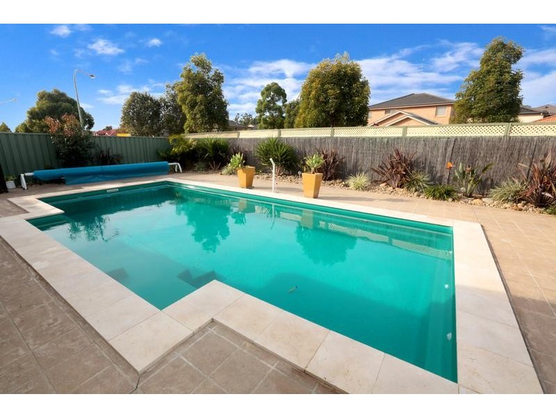 179 Ridgetop Drive, Glenmore Park NSW 2745
