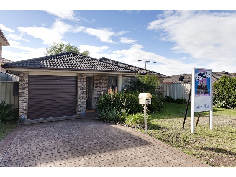 101 The Lakes Drive, Glenmore Park NSW 2745