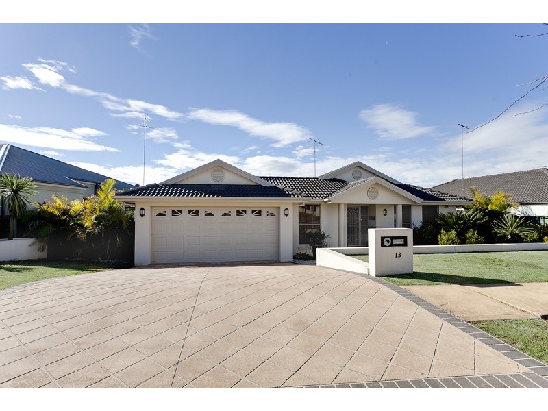 13 Branksome Way, Glenmore Park NSW 2745