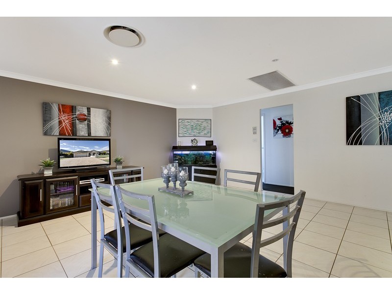 13 Branksome Way, Glenmore Park NSW 2745